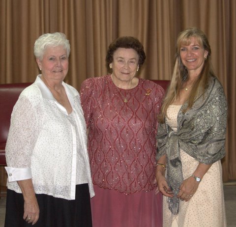 Ladies Association Sec. Lady Nola Bragulla, Tres Lady Sutton and VP Lady Lynn Piper